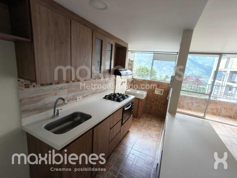 Apartamento de 2 habitaciones en arriendo en Girardota - 4