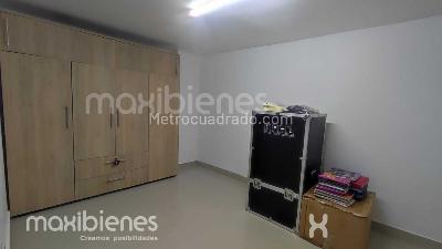 Apartamento de 3 alcobas en arriendo en Laureles, Medellín, 97 m² · foto 4 de 12