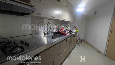 Apartamento de 3 alcobas en arriendo en Laureles, Medellín, 97 m² · foto 7 de 12