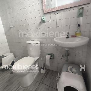 Casa de 3 alcobas en venta en Los Colores, Medellín, 193 m² · foto 13 de 17