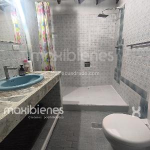 Casa de 3 alcobas en venta en Los Colores, Medellín, 193 m² · foto 14 de 17