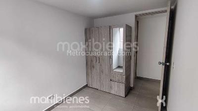 Apartamento de 2 alcobas en venta en Maria Auxiliadora, Sabaneta, 57 m² · foto 8 de 18