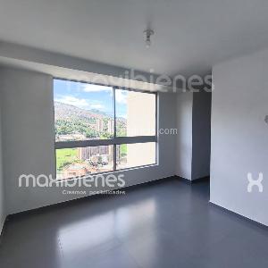Apartamento de 3 alcobas en venta en Calasanz, Medellín, 78 m² · foto 6 de 19