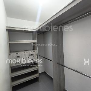 Apartamento de 3 alcobas en venta en Calasanz, Medellín, 78 m² · foto 13 de 19