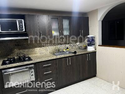 Apartamento en venta en La Castellana, Medellín · foto 3 de 12