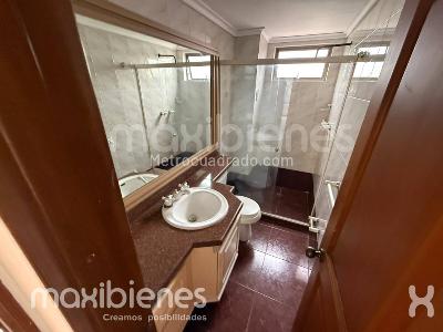 Apartamento de 3 alcobas en arriendo en El Poblado, Medellín, 188 m² · foto 15 de 16