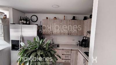 Apartamento de 3 alcobas en venta en Los Alcazares, Sabaneta, 63 m² · foto 3 de 18