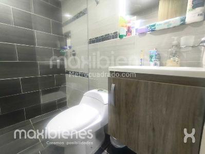 Apartamento en venta en Pajarito, Medellín · foto 4 de 9