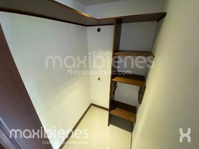 Apartamento de 3 alcobas en arriendo en Loma Del Indio, Medellín, 65 m² · foto 10 de 11