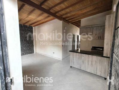 Apartamento de 3 alcobas en arriendo en El Mirador, Bello, 80 m² · foto 2 de 9