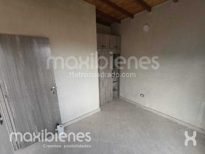Apartamento de 3 alcobas en arriendo en El Mirador, Bello, 80 m² · foto 3 de 9