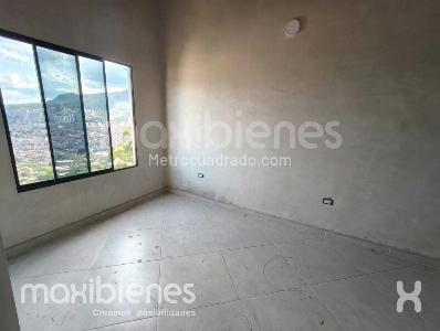 Apartamento de 3 alcobas en arriendo en El Mirador, Bello, 80 m² · foto 5 de 9