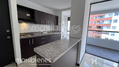 Apartamento de 3 alcobas en arriendo en Parque Principal, Sabaneta, 75 m² · foto 2 de 8