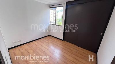 Apartamento de 3 alcobas en arriendo en Parque Principal, Sabaneta, 75 m² · foto 6 de 8