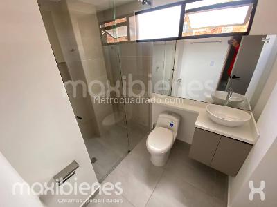 Apartamento de 3 alcobas en arriendo en Manrique Central 1, Medellín, 55 m² · foto 16 de 17