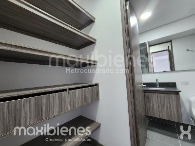 Apartamento de 2 alcobas en arriendo en El Poblado, Medellín, 74 m² · foto 12 de 16