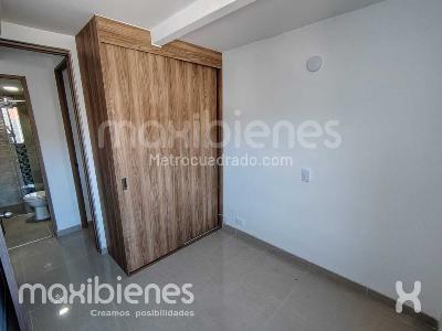 Apartamento de 3 alcobas en arriendo en Pajarito, Medellín, 43 m² · foto 4 de 12
