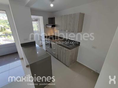 Apartamento de 3 alcobas en arriendo en San German, Medellín, 70 m² · foto 2 de 19