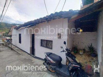 Apartamento de 3 alcobas en venta en San Cristobal, Medellín, 258 m² · foto 9 de 9