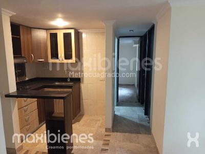 Apartamento en venta en Pajarito, Medellín · foto 2 de 7
