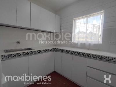 Apartamento de 2 alcobas en arriendo en Santa Elena, Medellín, 65 m² · foto 2 de 13
