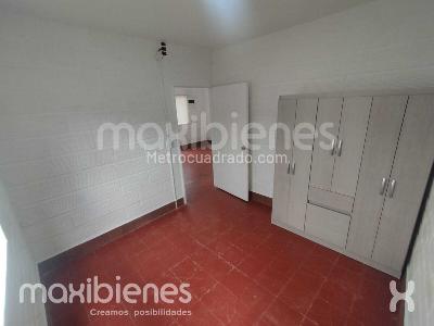 Apartamento de 2 alcobas en arriendo en Santa Elena, Medellín, 65 m² · foto 7 de 13