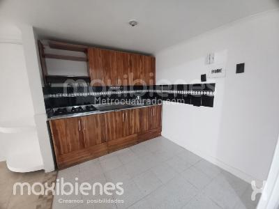 Casa de 5 alcobas en arriendo en Belen La Mota, Medellín, 215 m² · foto 11 de 15