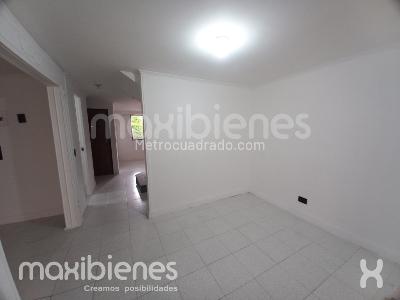 Casa de 5 alcobas en arriendo en Belen La Mota, Medellín, 215 m² · foto 14 de 15