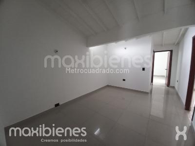Casa de 5 alcobas en arriendo en Belen La Mota, Medellín, 215 m² · foto 4 de 15