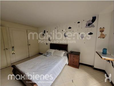 Apartamento de 3 alcobas en venta en El Poblado, Medellín, 142 m² · foto 6 de 7