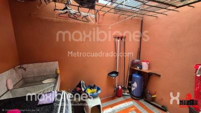 Casa de 4 alcobas en venta en Castilla, Medellín, 277 m² · foto 5 de 20