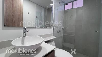 Apartamento de 3 alcobas en arriendo en San Jose, Sabaneta, 80 m² · foto 2 de 14