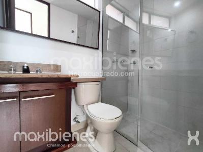 Apartamento de 3 alcobas en arriendo en Loma Del Escobero, Envigado, 95 m² · foto 15 de 17