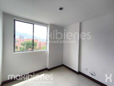Apartamento de 3 alcobas en arriendo en Loma Del Escobero, Envigado, 95 m² · foto 7 de 17