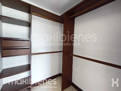Apartamento de 3 alcobas en arriendo en Loma Del Escobero, Envigado, 95 m² · foto 9 de 17