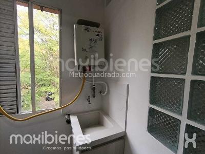 Apartamento de 2 alcobas en arriendo en Loma Del Escobero, Envigado, 68 m² · foto 11 de 11
