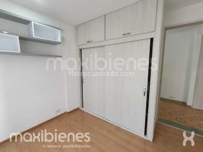 Apartamento de 2 alcobas en arriendo en Loma Del Escobero, Envigado, 68 m² · foto 6 de 11