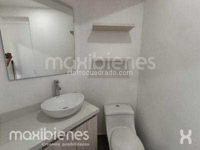 Apartamento de 2 alcobas en arriendo en Loma Del Escobero, Envigado, 68 m² · foto 9 de 11