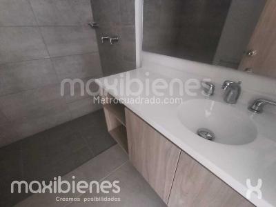 Apartamento de 3 alcobas en arriendo en La Cuenca, Envigado, 70 m² · foto 9 de 11