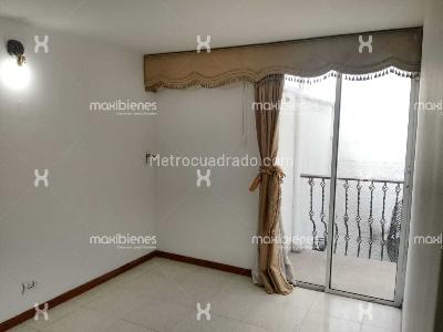 Casa de 5 alcobas en venta en El Dorado, Envigado, 210 m² · foto 13 de 20