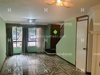 Casa de 5 alcobas en venta en El Dorado, Envigado, 210 m² · foto 17 de 20
