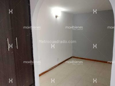 Casa de 5 alcobas en venta en El Dorado, Envigado, 210 m² · foto 2 de 20