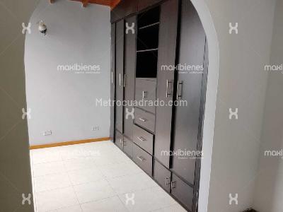 Casa de 5 alcobas en venta en El Dorado, Envigado, 210 m² · foto 9 de 20