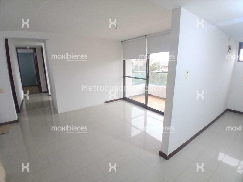3BR Apartment in Alto De Las Flores (70 m²) - 3