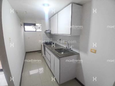 Apartamento de 3 alcobas en venta en Alto De Las Flores, Envigado, 70 m² · foto 2 de 19