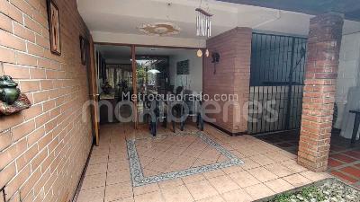 Casa de 3 alcobas en venta en Envigado, Envigado, 250 m² · foto 9 de 20