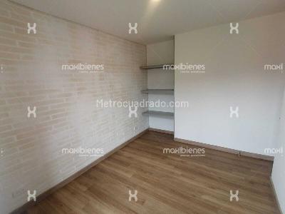 Apartamento de 2 alcobas en venta en Las Casitas, Envigado, 70 m² · foto 8 de 11