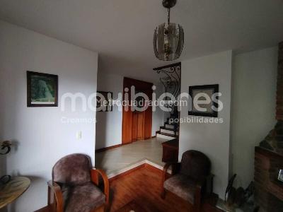 Casa de 4 alcobas en venta en Loma Del Chocho, Envigado, 170 m² · foto 10 de 20