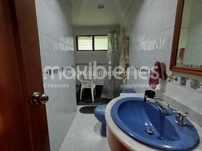 Casa de 4 alcobas en venta en Loma Del Chocho, Envigado, 170 m² · foto 20 de 20
