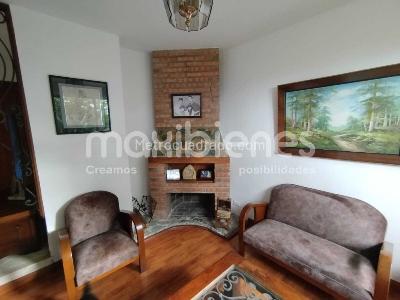 Casa de 4 alcobas en venta en Loma Del Chocho, Envigado, 170 m² · foto 5 de 20